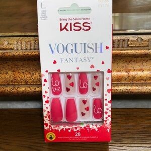 New Kiss Voguish Fantasy glue on nails. Includes 28 nails. Long.